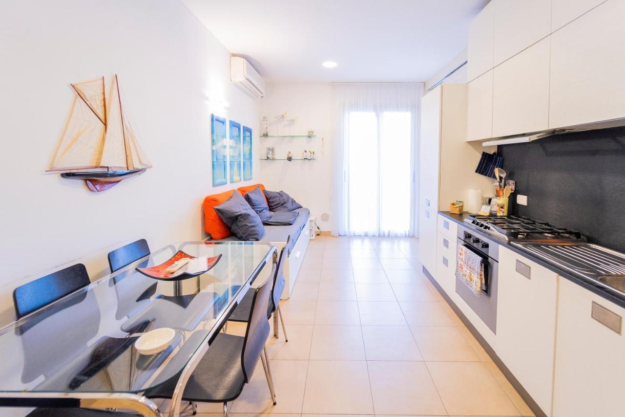 113 - Casa Le Terrazze In Centro 100 Metri Mare Spiaggia, Box Auto Gratis سيستري ليفانتي المظهر الخارجي الصورة